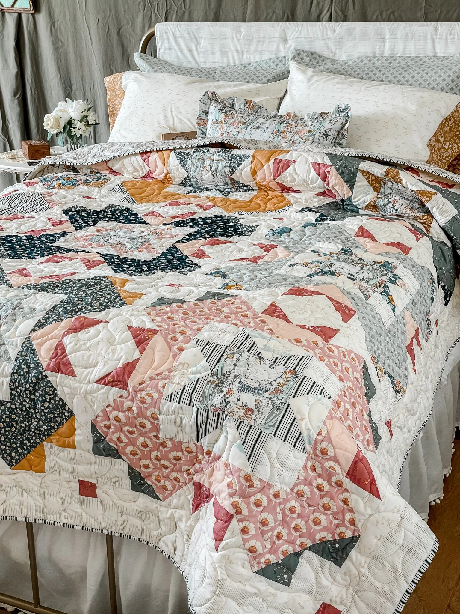 A New Look for the Castle Garden Quilt — Sharon Holland Designs